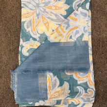 Load image into Gallery viewer, Le Scarf