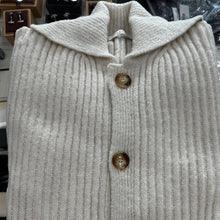 Load image into Gallery viewer, Sweaters