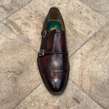 Load image into Gallery viewer, Shoes