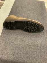 Load image into Gallery viewer, Footwear
