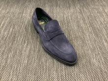Load image into Gallery viewer, Footwear
