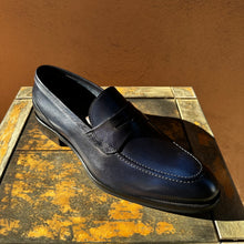 Load image into Gallery viewer, Footwear
