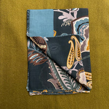 Load image into Gallery viewer, Scarf
