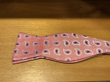 Load image into Gallery viewer, Bow-Tie
