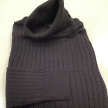 Load image into Gallery viewer, Sweaters
